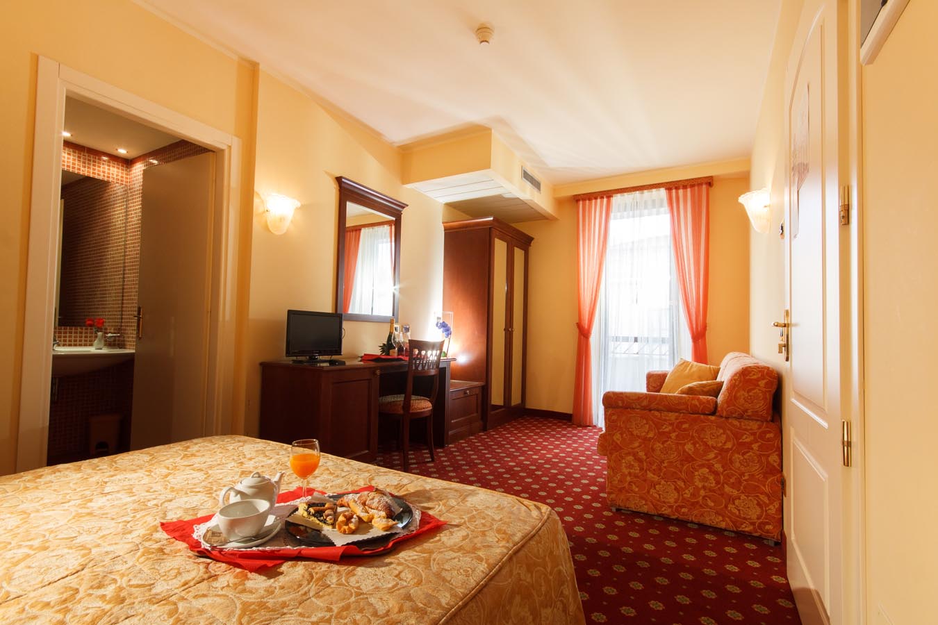 http://www.hotelmistrello.it/wp-contento/uploads/2015/02/Mistrello-19.jpg